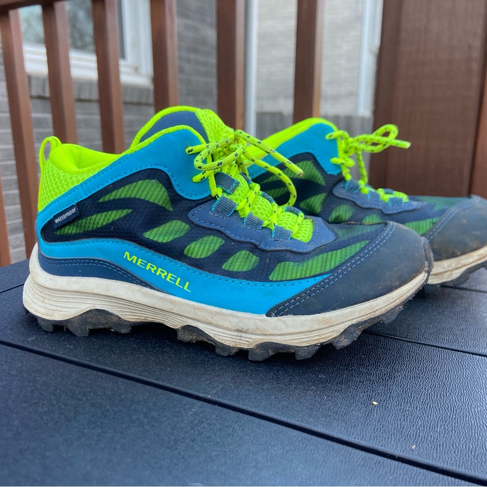 Merrell Kid’s Moab Waterproof Hi Viz Hiking Boot
